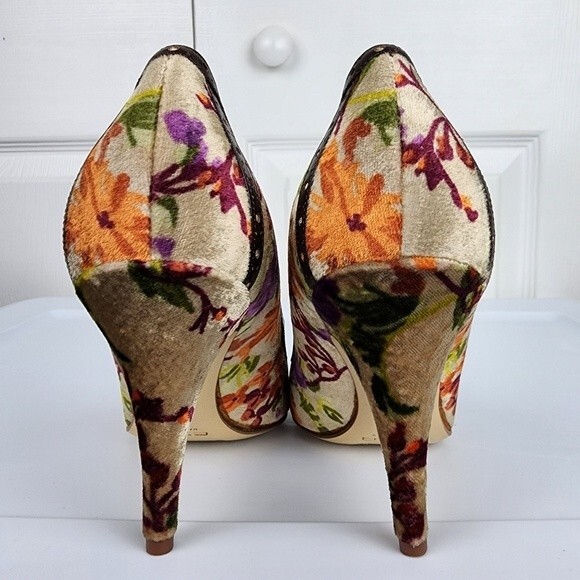Etro Floral Velvet Pumps High Heels Shoes Buckles Lace-up Size 40 EU / 9.5 US - Picture 4 of 14